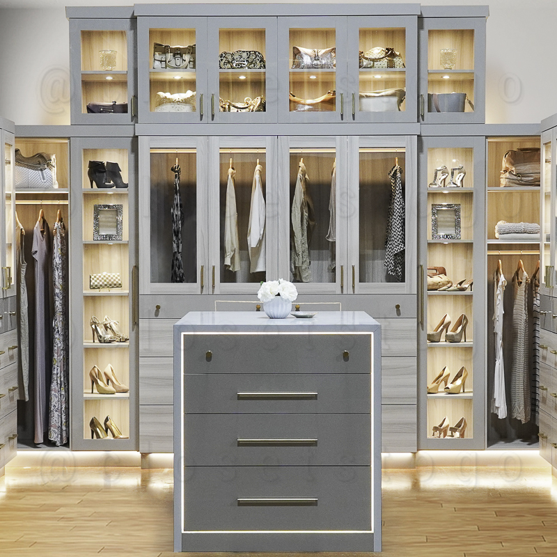 LED Luxury Walk-in Closet